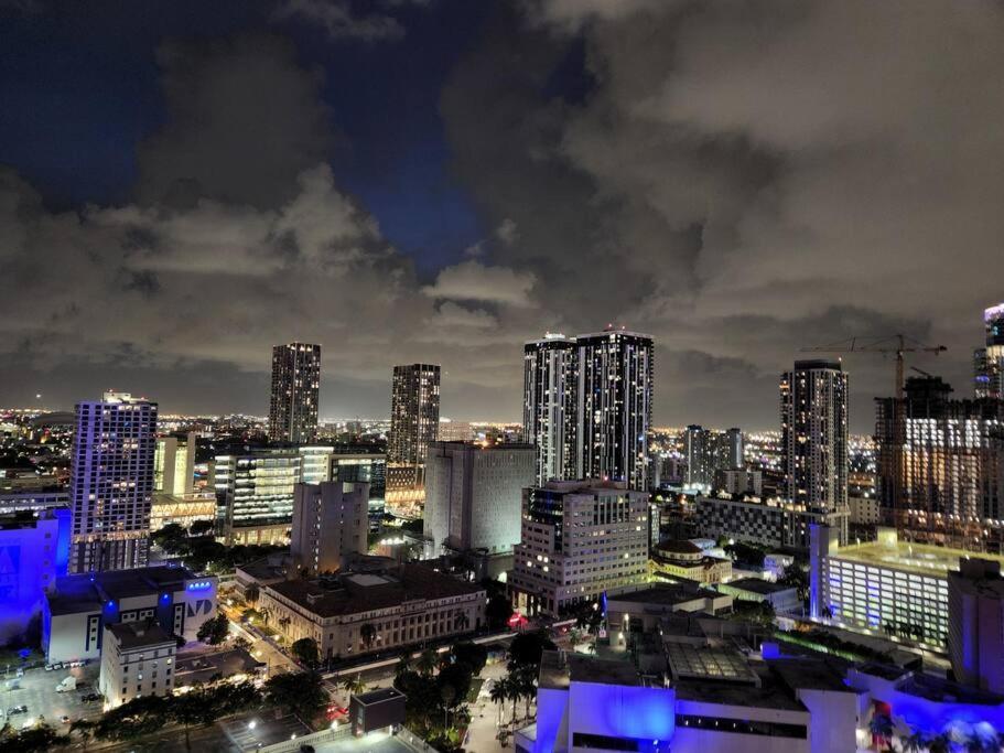 Amazing Condo In Downtown Miami/Brickell W/Parking ภายนอก รูปภาพ