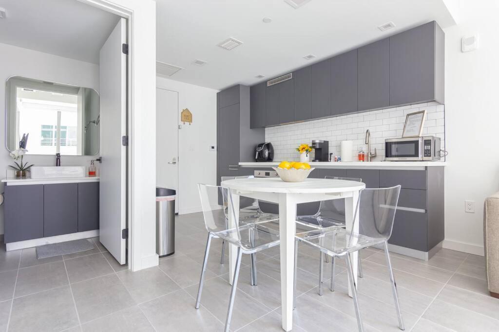 Amazing Condo In Downtown Miami/Brickell W/Parking ภายนอก รูปภาพ