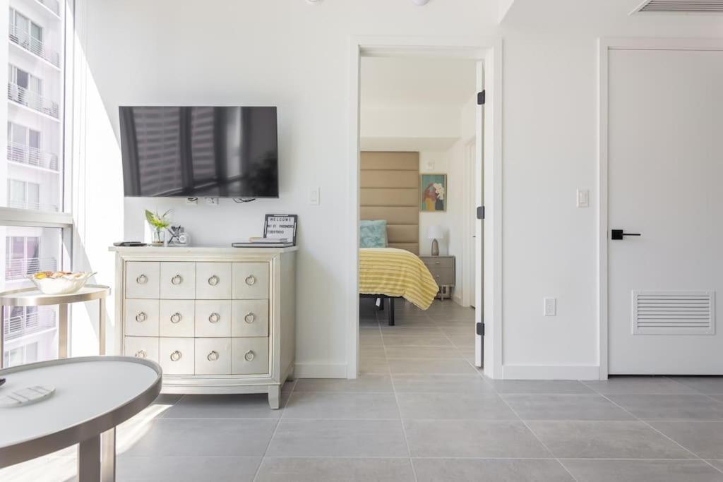Amazing Condo In Downtown Miami/Brickell W/Parking ภายนอก รูปภาพ
