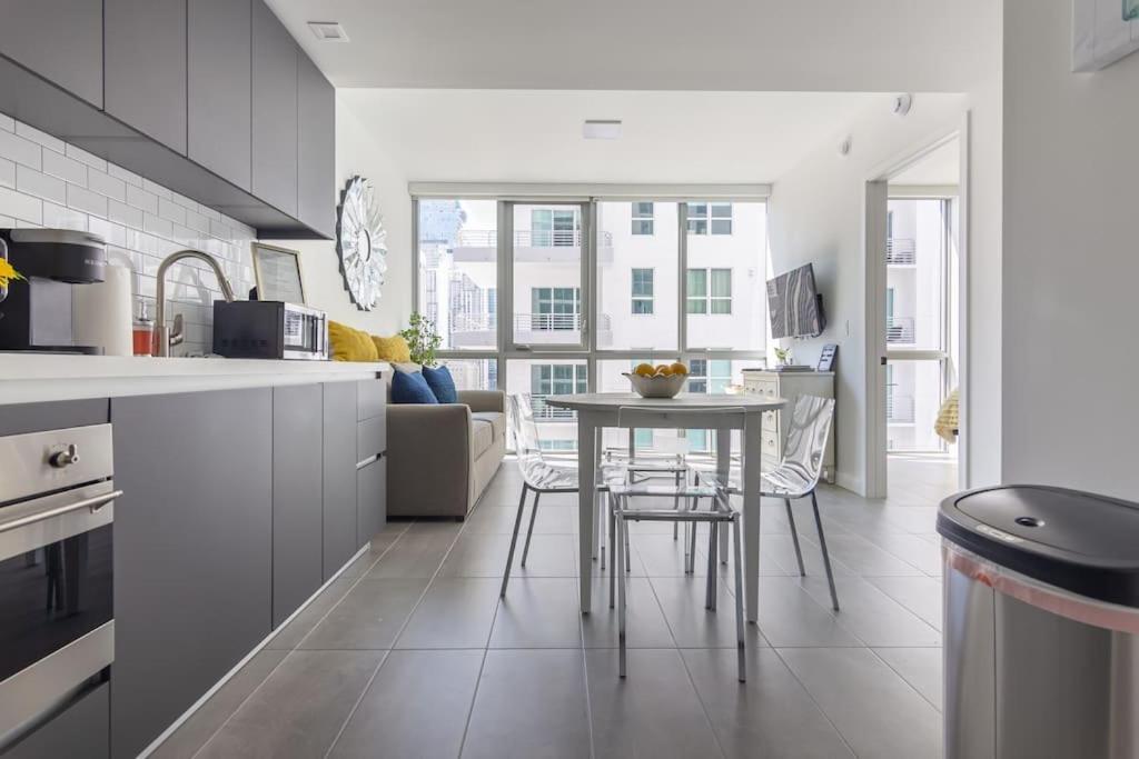 Amazing Condo In Downtown Miami/Brickell W/Parking ภายนอก รูปภาพ